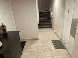 417 23rd Ave APT 1, Seattle, WA 98122