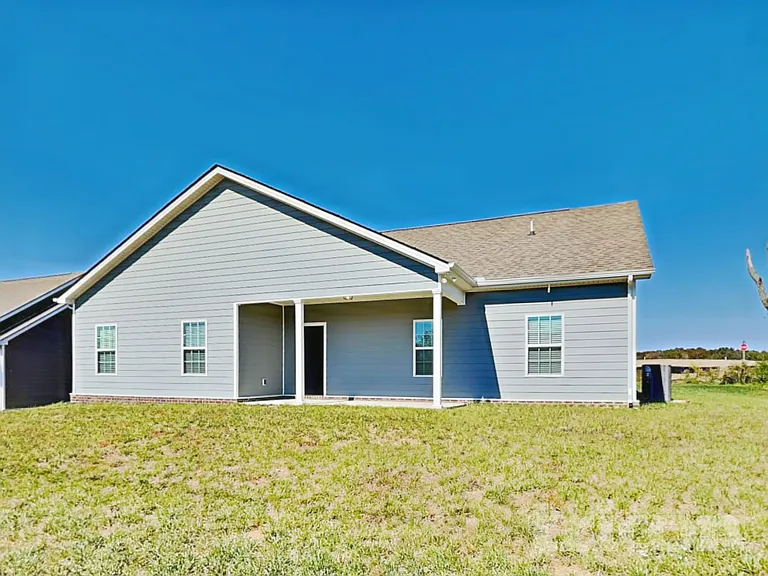 1022 Cyril Dr — Photo 16