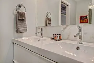 510 Queens Rd — Photo 51