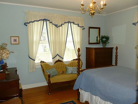 5th image of 1768 Oleander Pl