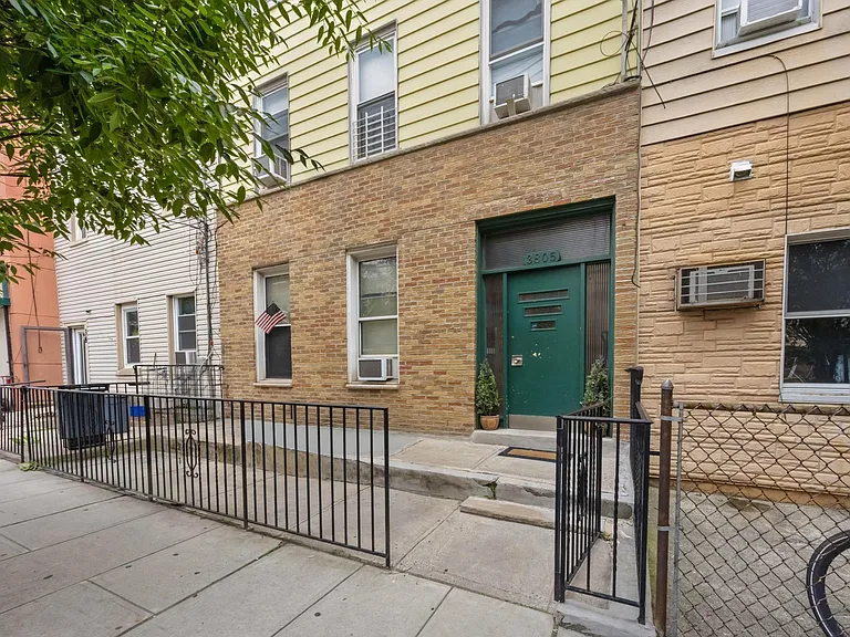 3805 Palisade Ave #3 — Photo 14