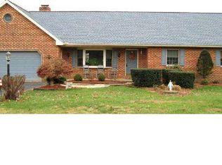116 Balthaser Rd, Reading, PA 19608