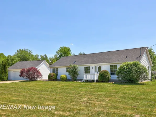 15905 W Burt Rd, Chesaning, MI 48616