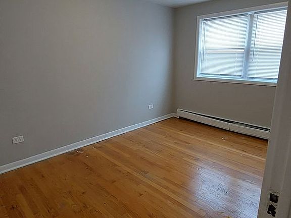 5th image of 2747 W 59th St #1N