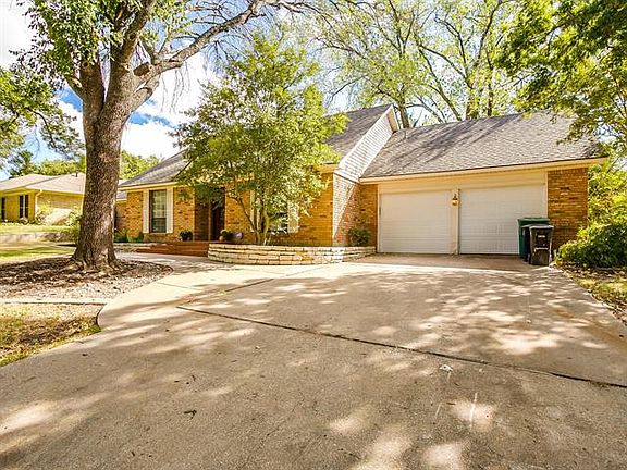 2nd image of 3821 Wharton Dr