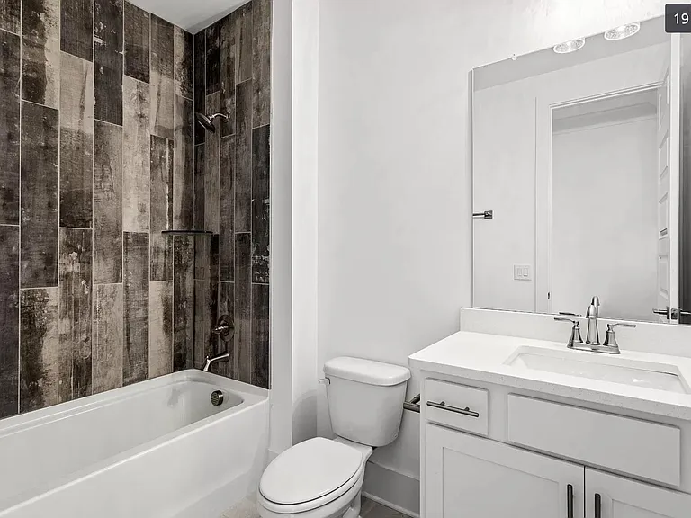 217 Eastmoreland St — Photo 42