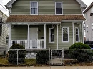32 Thurston St, Providence, RI 02907