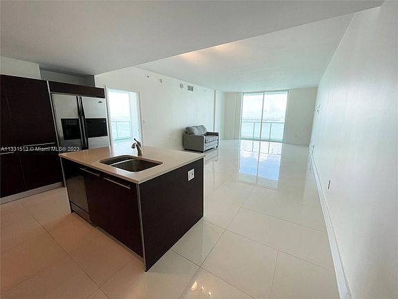5th image of 1900 N Bayshore Dr APT 3502