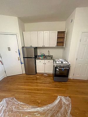 1st image of 426 E 85th St #4B