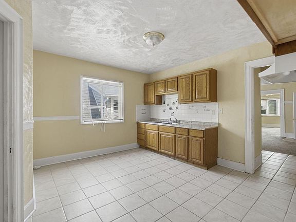 5th image of 126 W Concordia AVENUE #128