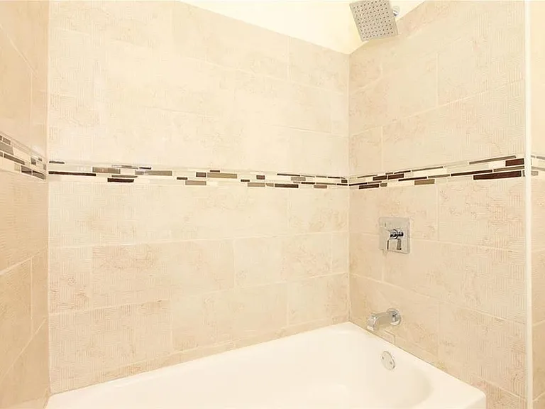155 Darwin Ln — Photo 4