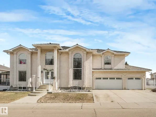 115 Kulawy Dr N, Edmonton, AB T6L 7E4