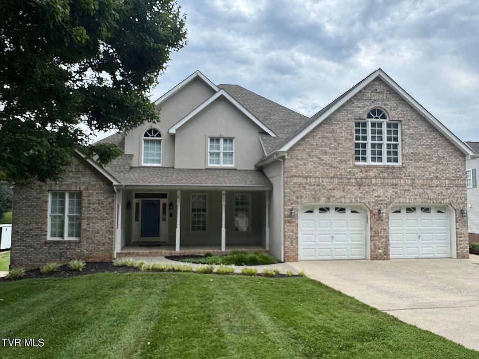 1st image of 233 Brown Cir
