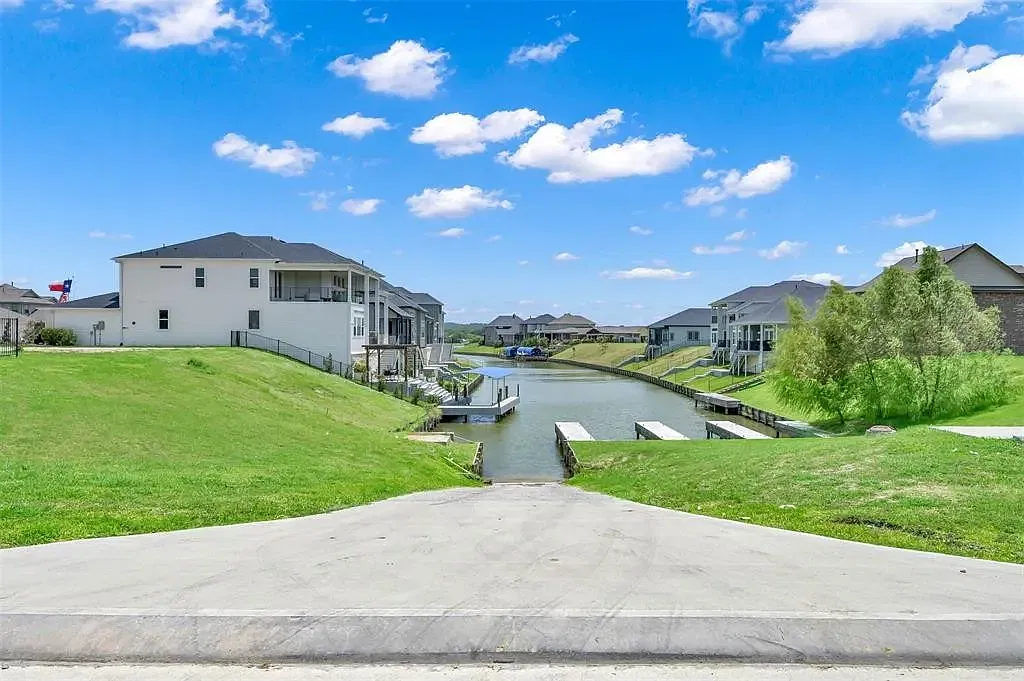 S Lake Mist Ln, Willis — Photo 3