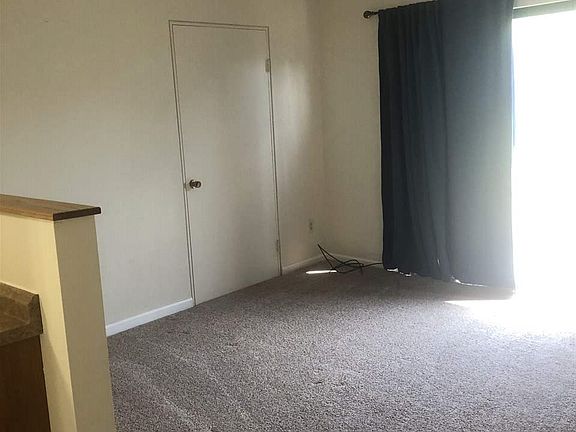 4th image of 6202 Tennis Ct APT C11