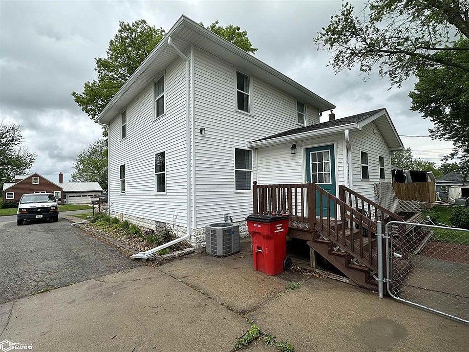 920 N Main St, Chariton, IA 50049 | Zillow