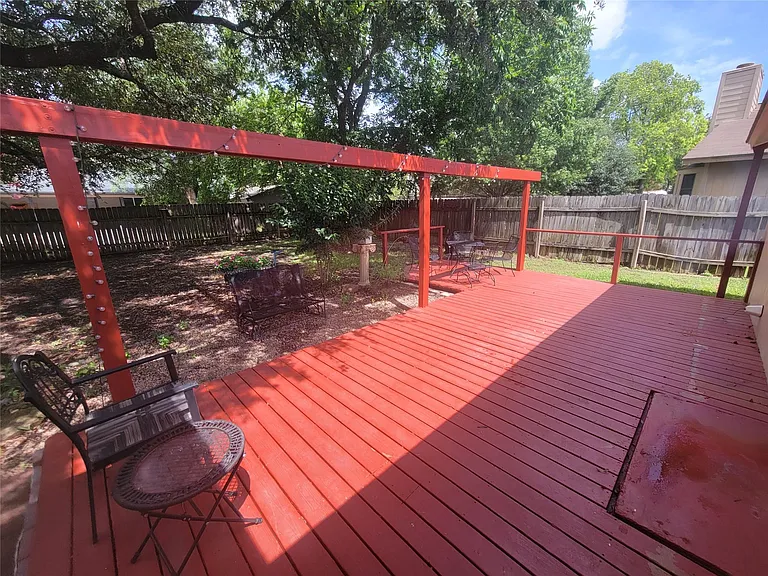 1714 Goodson Ln — Photo 18