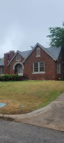 2409 NW 22nd St Photo 1