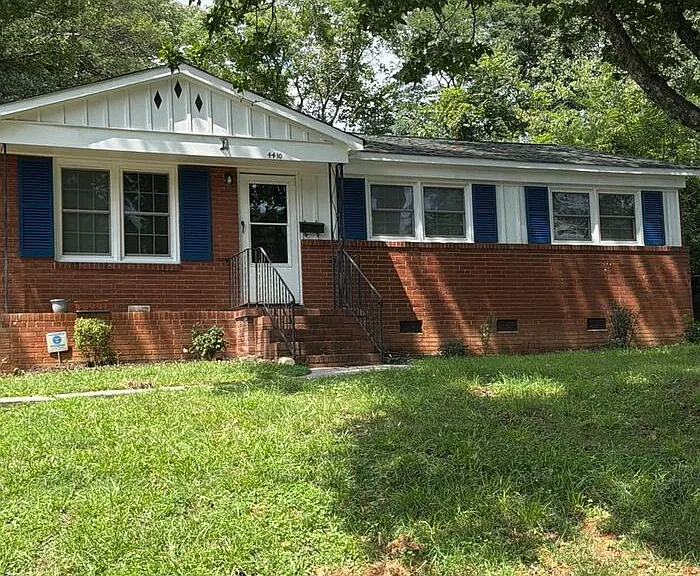 4410 Brooktree Dr — Photo 1