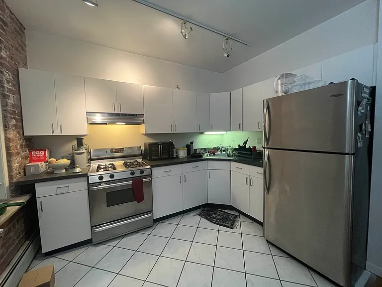 425 Keap St #4B — Photo 20