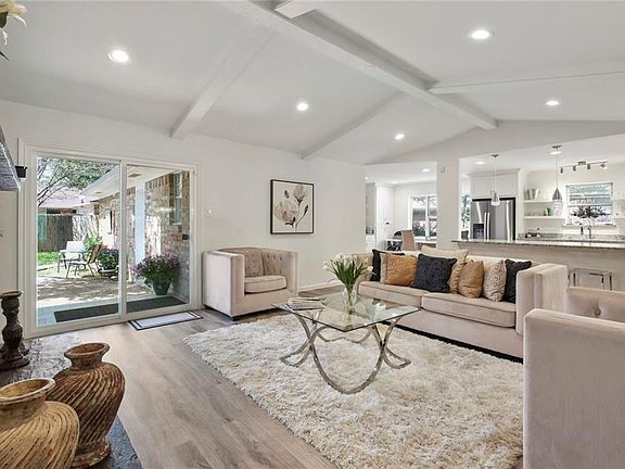 3rd image of 5223 Elkridge Dr
