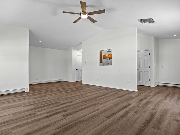 5th image of 1260 Tara Dr
