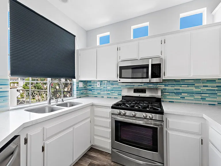 137 Shorebreaker Dr — Photo 7