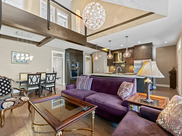 15977 26th Ave #41, Surrey, BC V3Z 2W7