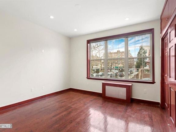 2nd image of 4317 61st St Fl 1