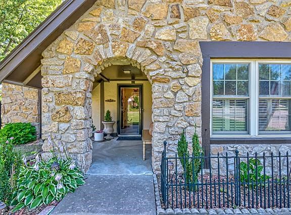 Close up shot of Front Entry