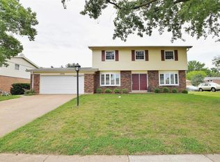 12938 Eadstone Ln, Florissant, MO 63033