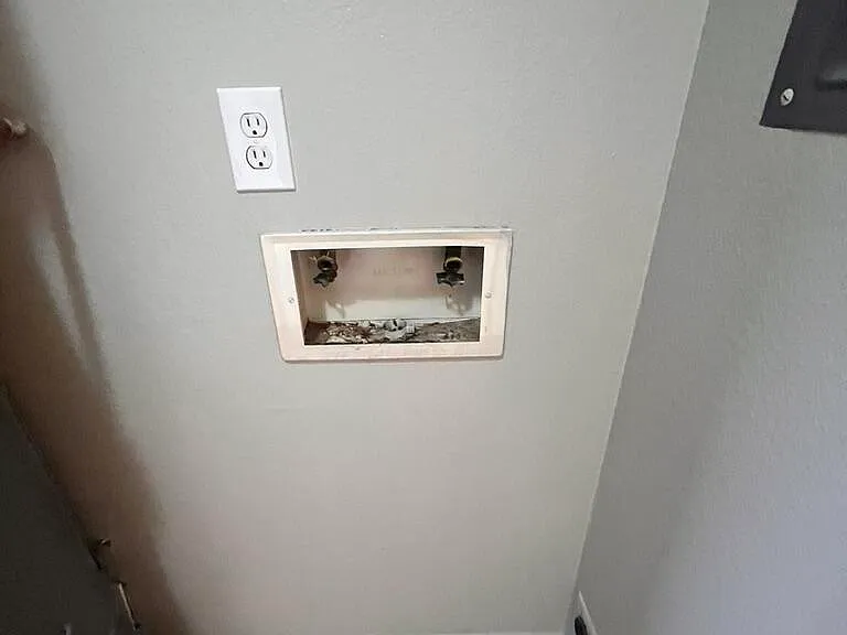 423 Dallas St SE #A — Photo 9
