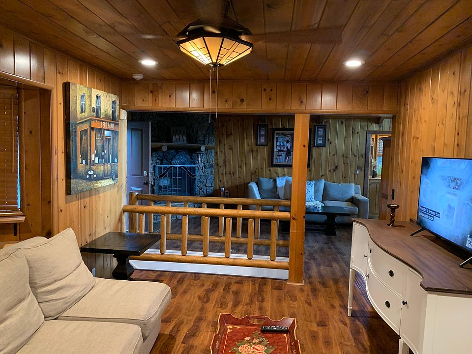 1st image of 886 Sandalwood Dr #1/2