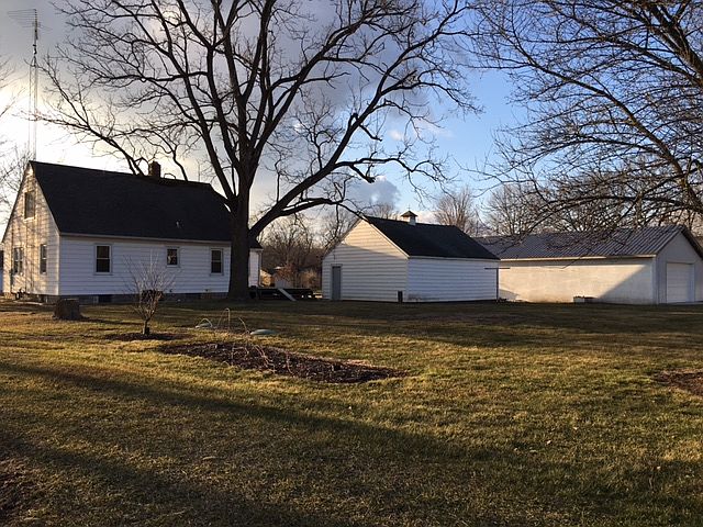 2nd image of 1564 S Packerton Rd