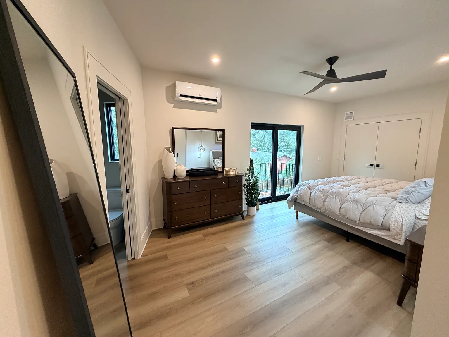 1 bed, 630 sqft, $2,000 — Photo 4