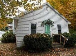 73 Douglas Hook Rd, Glocester, RI 02814