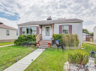 77 Overton St, Freeport, NY 11520