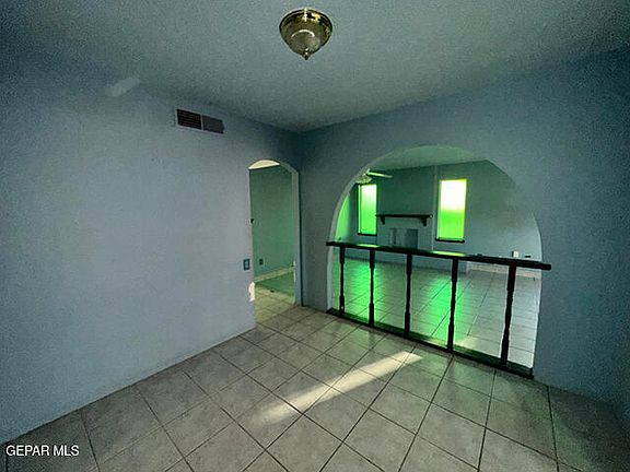 3rd image of 3216 Beachcomber Dr
