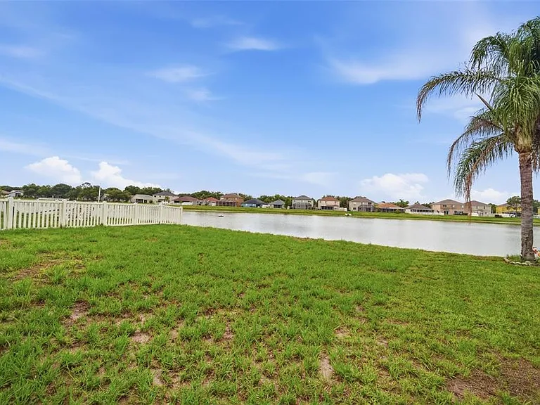 10604 Lakeside Vista Dr — Photo 46