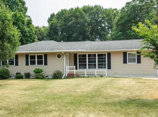 504 3rd Ave NE, Waverly, IA 50677