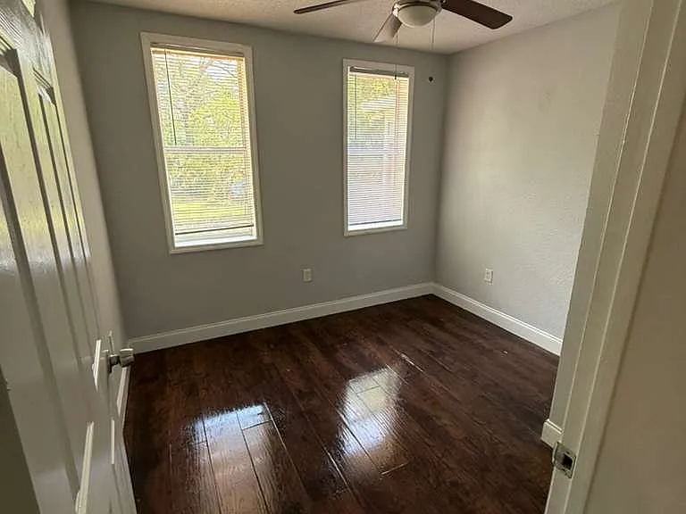 1906 Helms Ave — Photo 14