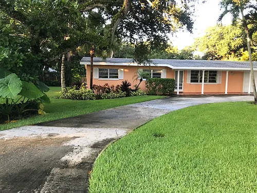328 Live Oak Rd Photo 1