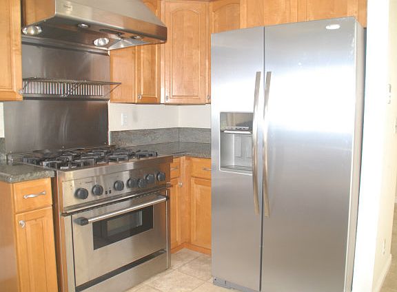 4th image of 2070 Sea Cliff Way