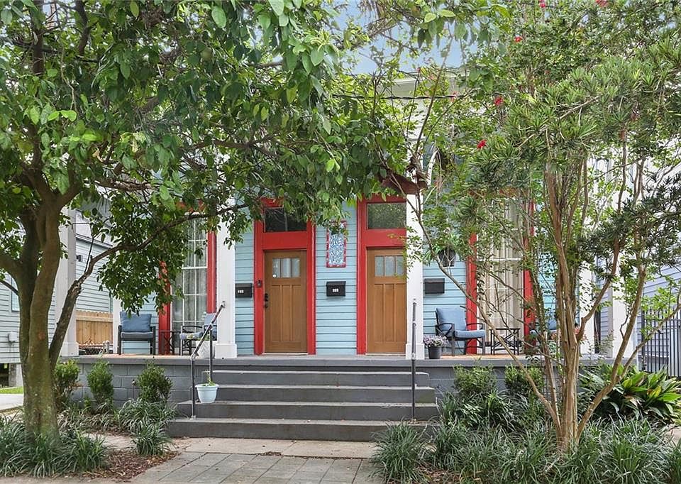 1st image of 814 Austerlitz St #A
