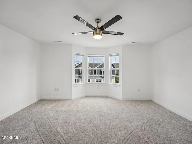 16 Emily Ct — Photo 14