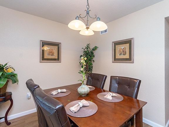 4th image of 10075 GATE Parkway #609