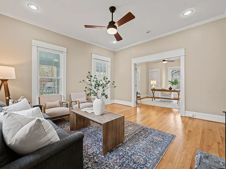 2502 Englewood Ave — Photo 8
