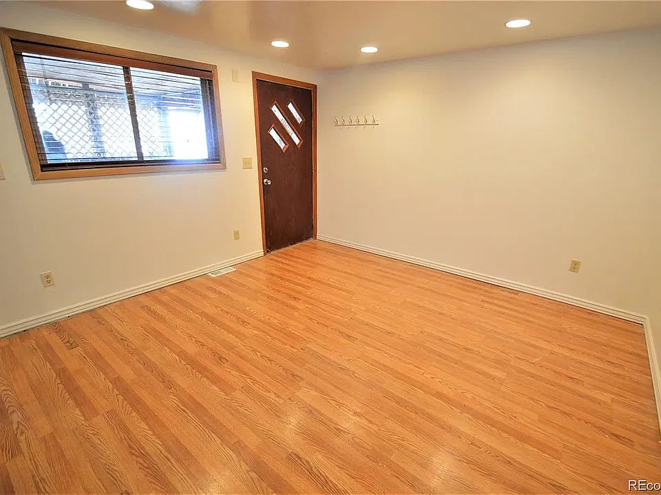 1st image of 1061 Glen Creighton Dr