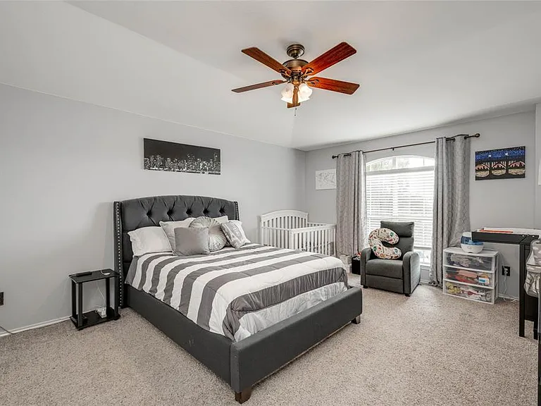 12221 Buzz Schneider Ln — Photo 16