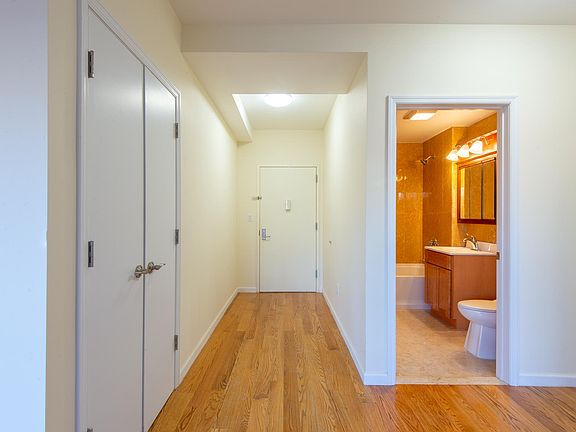 5th image of 3070 Brighton 14th St #3C